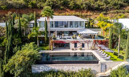 Contemporary luxury villa with panoramic mountain and sea views for sale in the hills of East Marbella 790947