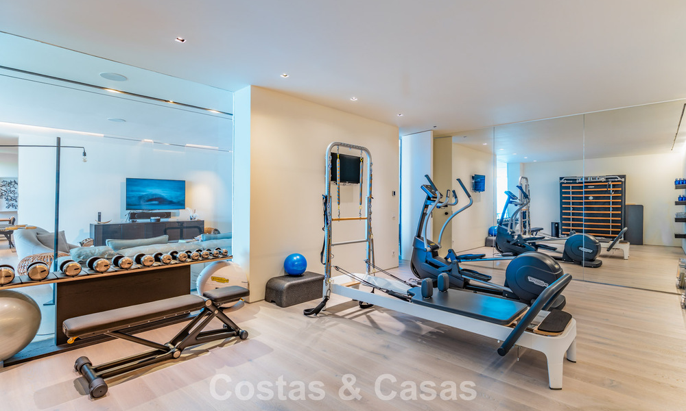 Contemporary luxury villa with panoramic mountain and sea views for sale in the hills of East Marbella 790976