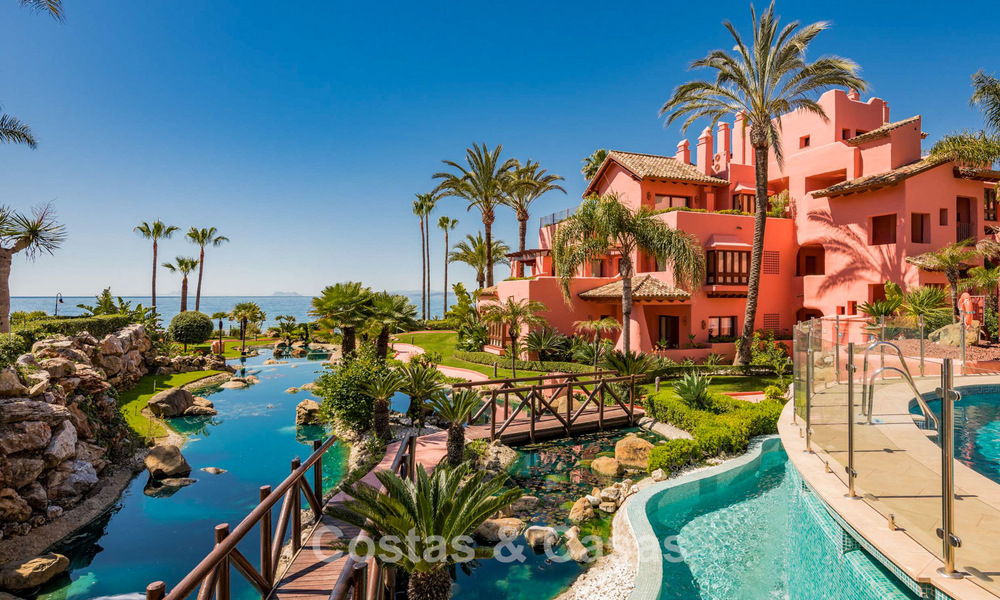 Spacious duplex penthouse for sale with sea views in an iconic beachfront complex on the New Golden Mile, Marbella - Estepona 790817