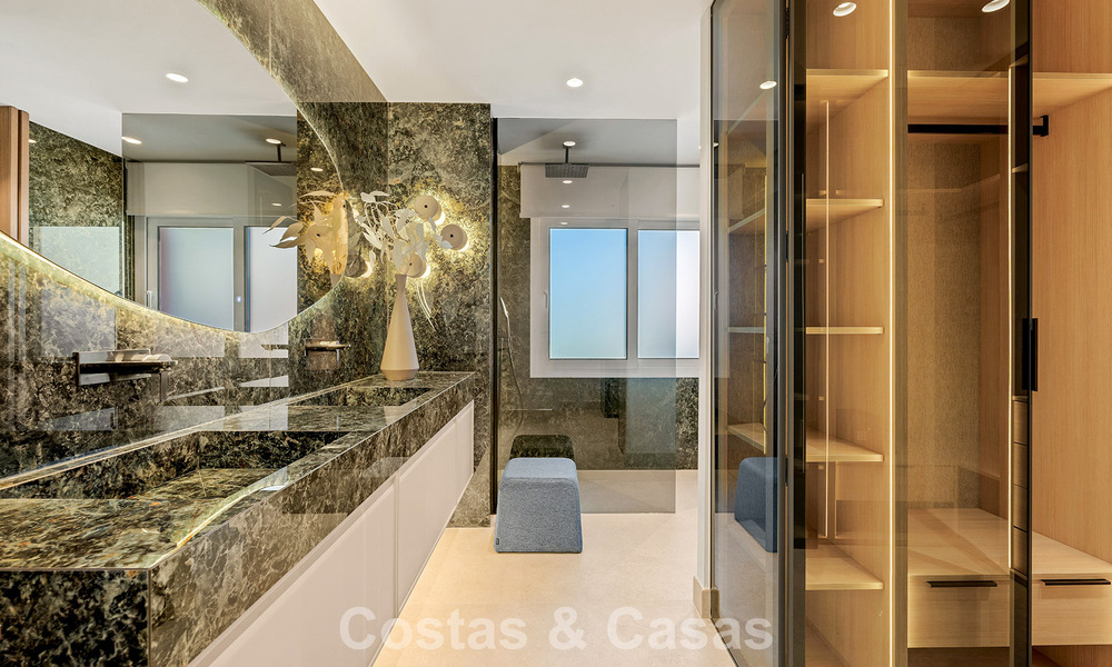 Spacious duplex penthouse for sale with sea views in an iconic beachfront complex on the New Golden Mile, Marbella - Estepona 790825