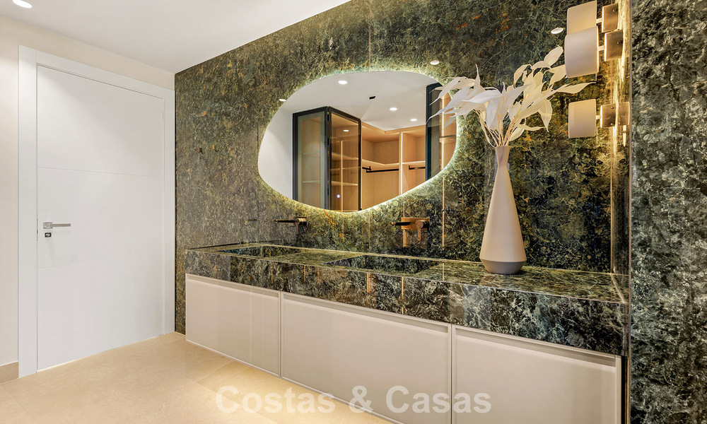 Spacious duplex penthouse for sale with sea views in an iconic beachfront complex on the New Golden Mile, Marbella - Estepona 790830