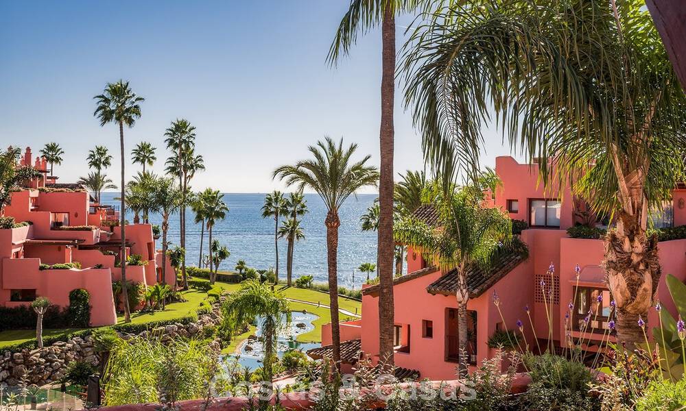 Spacious duplex penthouse for sale with sea views in an iconic beachfront complex on the New Golden Mile, Marbella - Estepona 790831