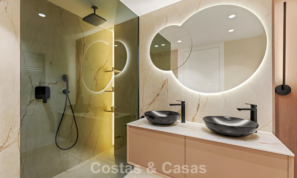 Spacious duplex penthouse for sale with sea views in an iconic beachfront complex on the New Golden Mile, Marbella - Estepona 790835