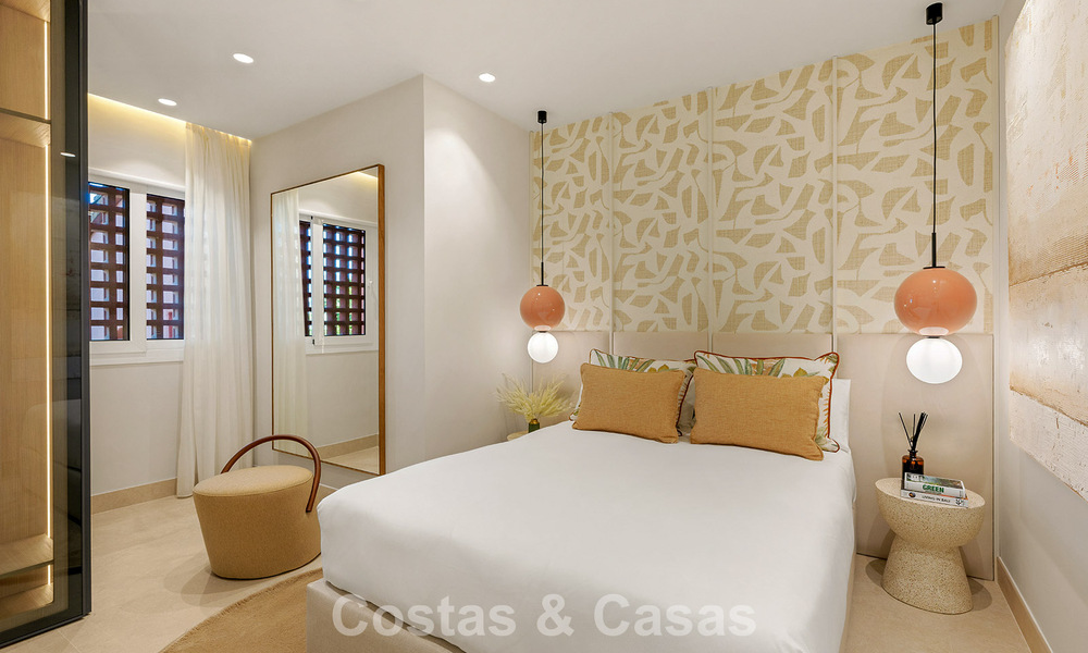 Spacious duplex penthouse for sale with sea views in an iconic beachfront complex on the New Golden Mile, Marbella - Estepona 790836