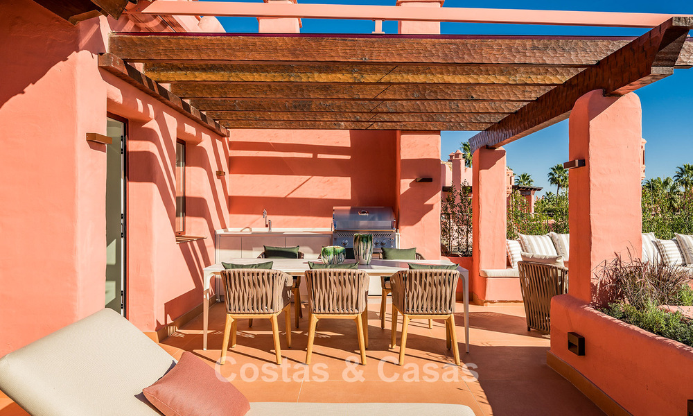 Spacious duplex penthouse for sale with sea views in an iconic beachfront complex on the New Golden Mile, Marbella - Estepona 790840