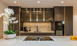 Spacious duplex penthouse for sale with sea views in an iconic beachfront complex on the New Golden Mile, Marbella - Estepona 790867 