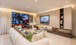 Spacious duplex penthouse for sale with sea views in an iconic beachfront complex on the New Golden Mile, Marbella - Estepona 790876 