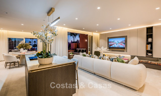 Spacious duplex penthouse for sale with sea views in an iconic beachfront complex on the New Golden Mile, Marbella - Estepona 790879 