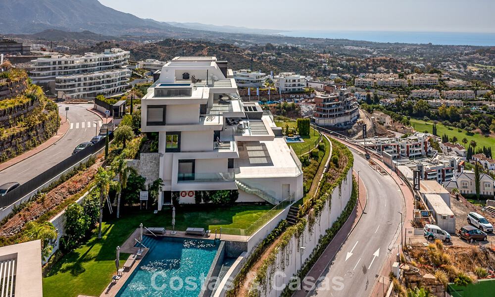 High-end luxury apartment for sale in a gated boutique complex in Benahavís - Marbella 791208