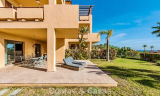 Garden apartment with sea views for sale in a gated complex in Marbella - Benahavís 791240 
