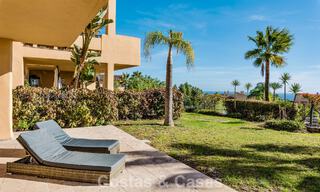 Garden apartment with sea views for sale in a gated complex in Marbella - Benahavís 791241 