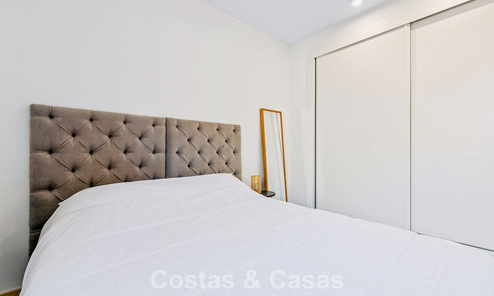 Garden apartment with sea views for sale in a gated complex in Marbella - Benahavís 791255