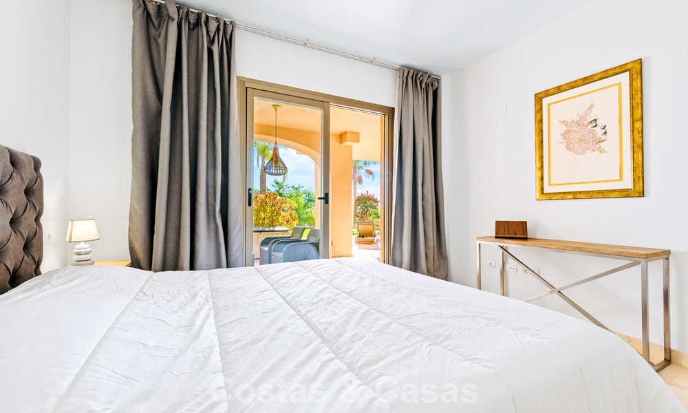 Garden apartment with sea views for sale in a gated complex in Marbella - Benahavís 791265