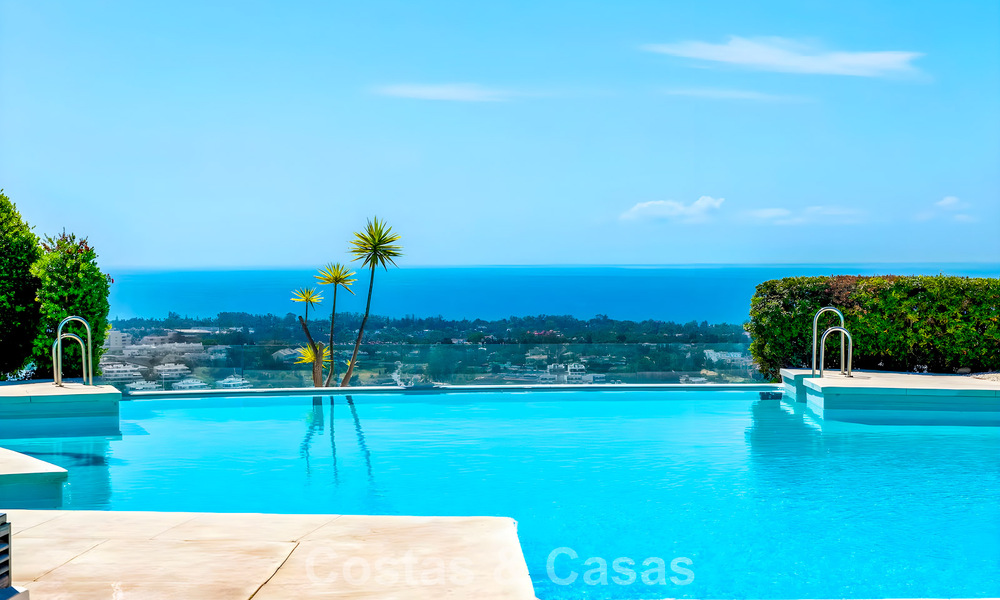 Garden apartment with sea views for sale in a gated complex in Marbella - Benahavís 791269