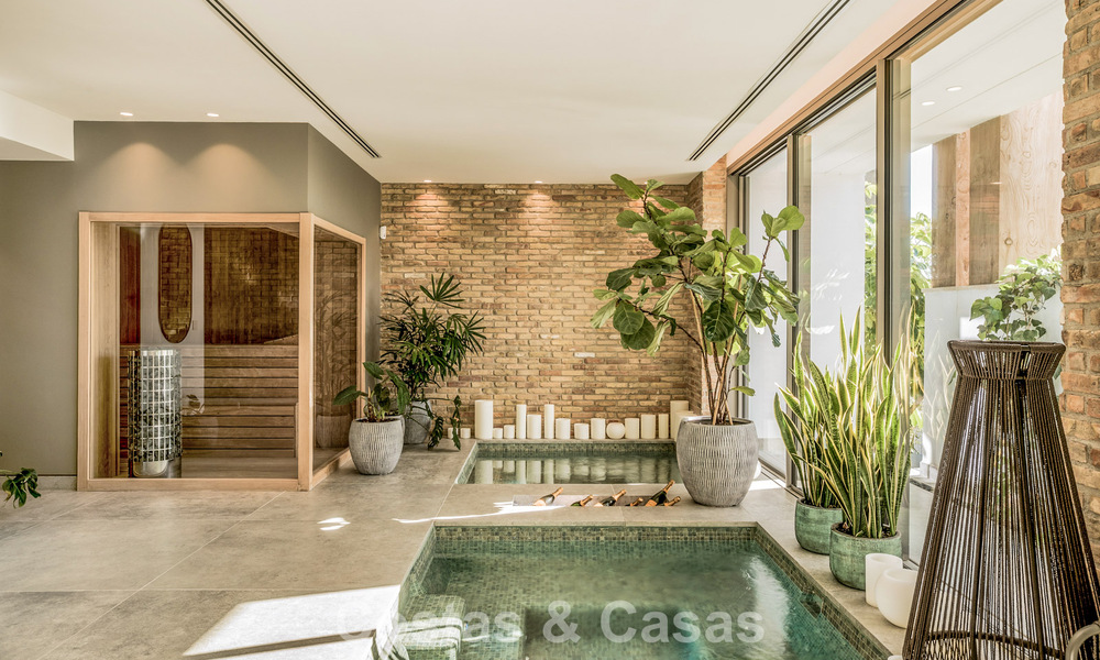 Villa with cutting-edge design for sale with panoramic sea views, located within a prestigious golfr esort, Marbella - Benahavís 791049