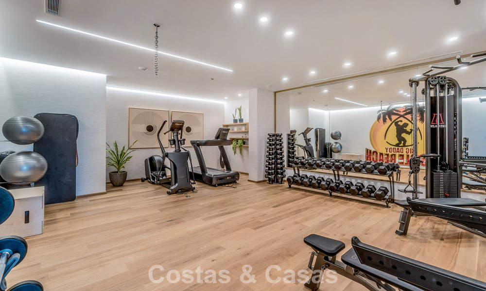 Villa with cutting-edge design for sale with panoramic sea views, located within a prestigious golfr esort, Marbella - Benahavís 791053