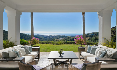 Grand Spanish luxury villa for sale with sublime sea views in a gated community in Benahavís - Marbella 791223