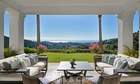 Grand Spanish luxury villa for sale with sublime sea views in a gated community in Benahavís - Marbella 791223