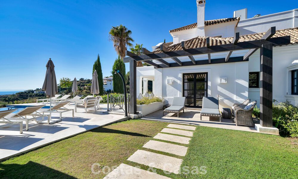 Grand Spanish luxury villa for sale with sublime sea views in a gated community in Benahavís - Marbella 791235