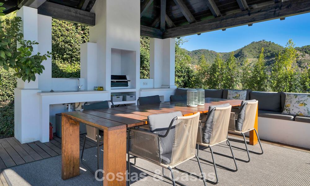 Grand Spanish luxury villa for sale with sublime sea views in a gated community in Benahavís - Marbella 791237