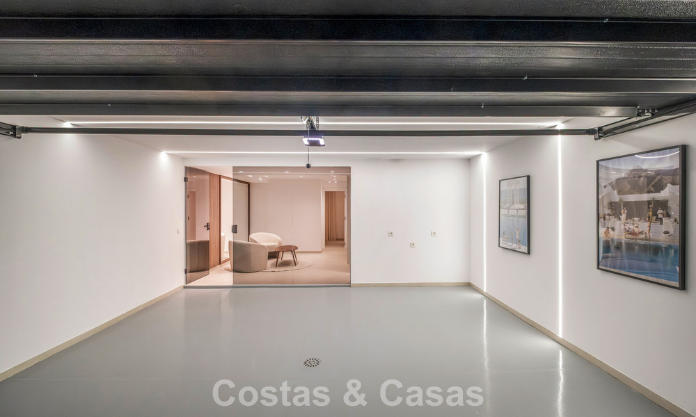 Beautifully, modern renovated 4-Bedroom Townhouse for Sale in a Gated Community on Marbella’s Golden Mile 791332