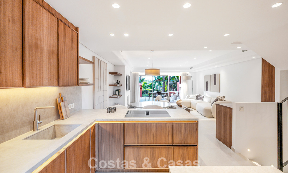 Modernised luxury 4-bedroom townhouse for sale on Marbella’s Golden Mile 791355