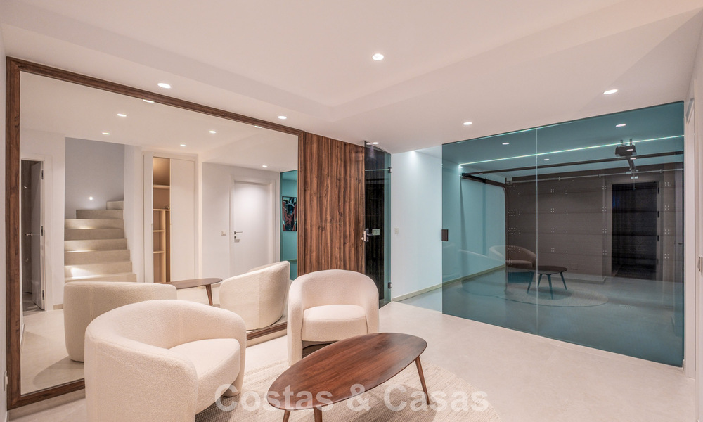 Modernised luxury 4-bedroom townhouse for sale on Marbella’s Golden Mile 791368