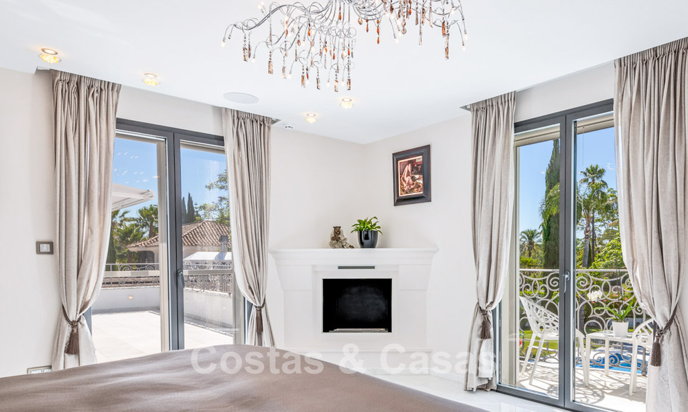 Exclusive villa for sale, frontline golf, in a prestigious urbanisation in Nueva Andalucía, Marbella 791424