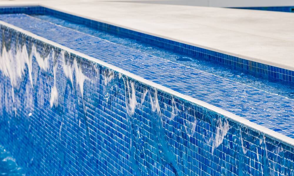 Exclusive villa for sale, frontline golf, in a prestigious urbanisation in Nueva Andalucía, Marbella 791459