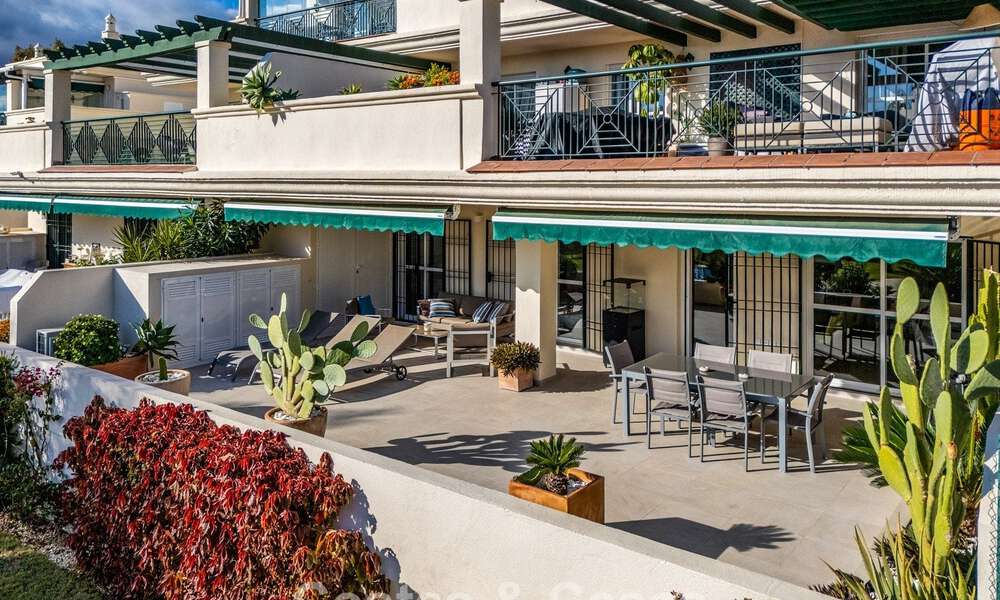 Contemporary renovated apartment for sale in Nueva Andalucía, within walking distance of the beach and Puerto Banús, Marbella 790896