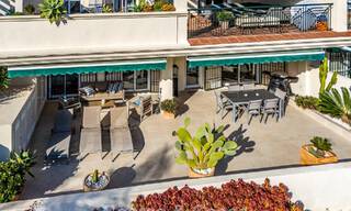 Contemporary renovated apartment for sale in Nueva Andalucía, within walking distance of the beach and Puerto Banús, Marbella 790897 