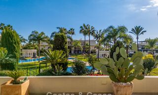 Contemporary renovated apartment for sale in Nueva Andalucía, within walking distance of the beach and Puerto Banús, Marbella 790898 