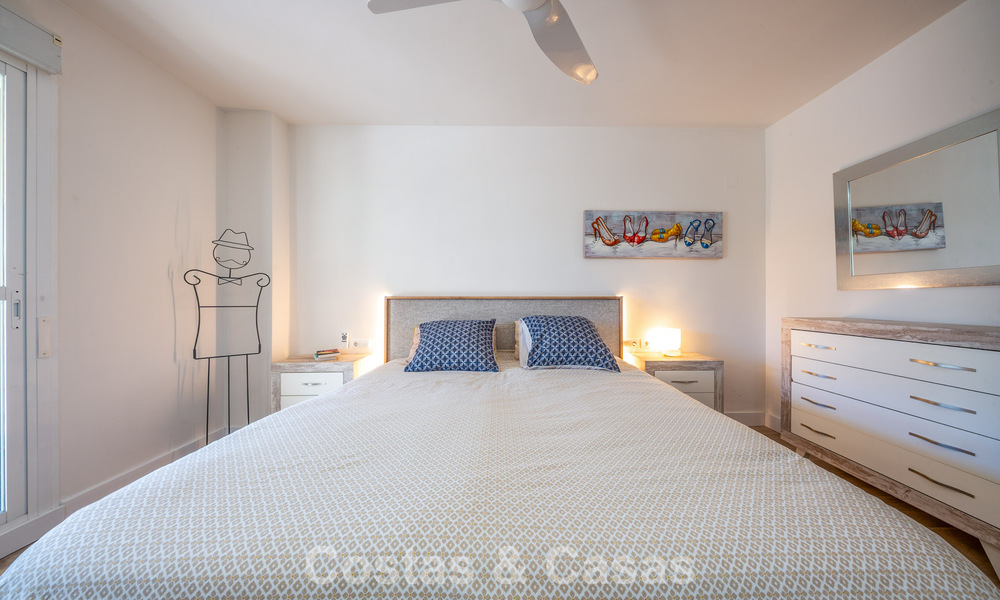 Contemporary renovated apartment for sale in Nueva Andalucía, within walking distance of the beach and Puerto Banús, Marbella 790913