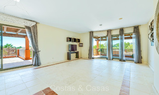 Benatalaya: Luxury Frontline Golf Apartments for Sale in the area of Marbella - Benahavis 791114 