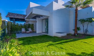 Luxurious 3-bedroom apartment for sale with panoramic sea views in a gated resort in Marbella - Benahavis 791556 