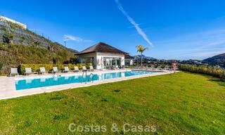 Luxurious 3-bedroom apartment for sale with panoramic sea views in a gated resort in Marbella - Benahavis 791581 