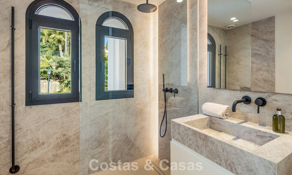 Luxury class villa for sale front-line golf with panoramic views in Marbella - Benahavís 791590