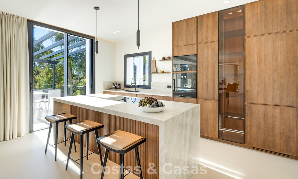 Luxury class villa for sale front-line golf with panoramic views in Marbella - Benahavís 791598