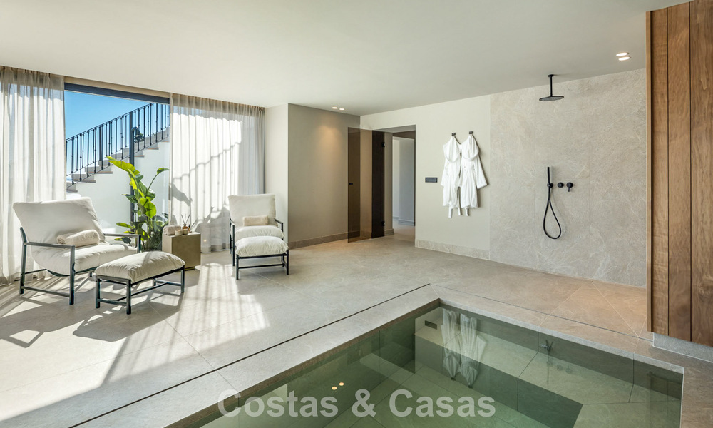 Luxury class villa for sale front-line golf with panoramic views in Marbella - Benahavís 791613