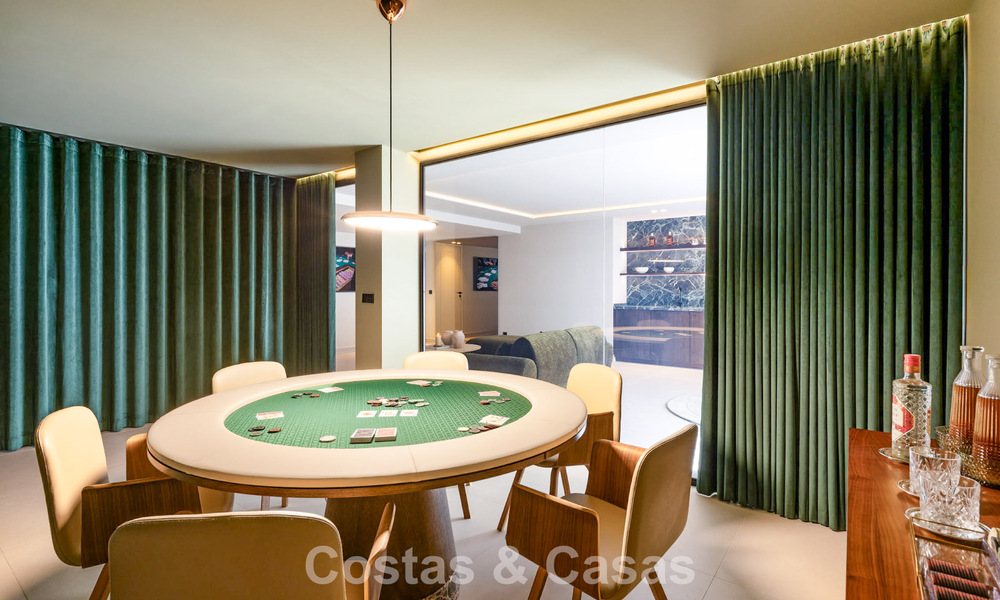 Luxury class villa for sale front-line golf with panoramic views in Marbella - Benahavís 791620