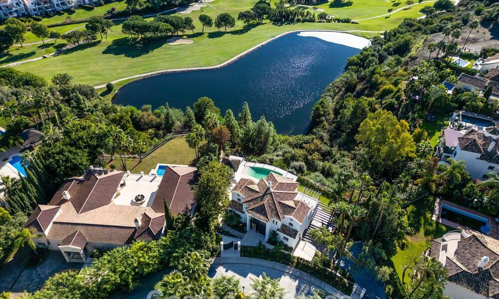 Luxury class villa for sale front-line golf with panoramic views in Marbella - Benahavís 791625