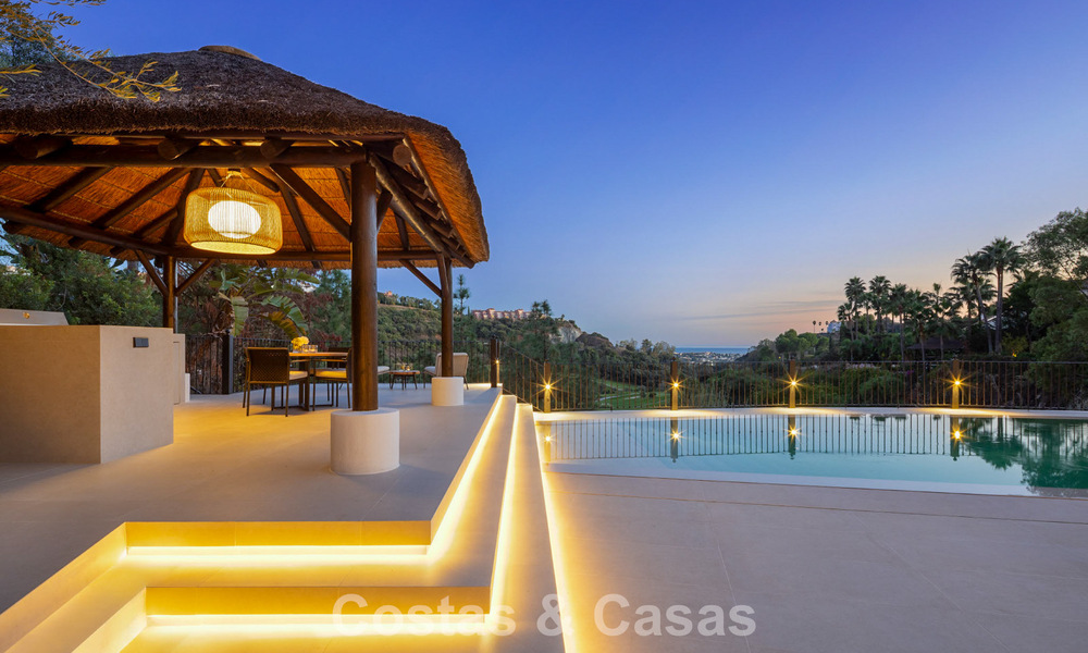 Luxury class villa for sale front-line golf with panoramic views in Marbella - Benahavís 791631
