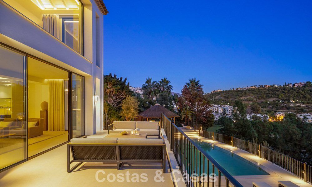 Luxury class villa for sale front-line golf with panoramic views in Marbella - Benahavís 791632