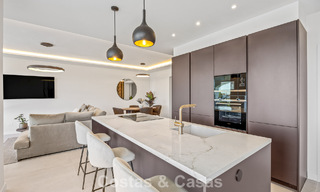 Move-in ready luxury apartment for sale with stunning views in a prestigious golf enclave of La Quinta, Benahavís - Marbella 791529 