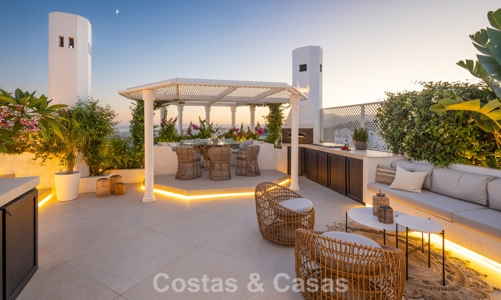 Exclusive duplex penthouse with private pool and panoramic sea views for sale on Marbella’s Golden Mile 791644