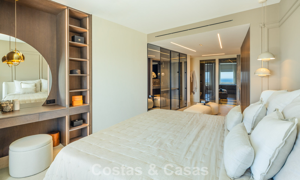 Exclusive duplex penthouse with private pool and panoramic sea views for sale on Marbella’s Golden Mile 791663