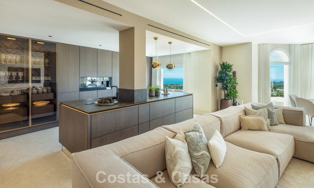 Exclusive duplex penthouse with private pool and panoramic sea views for sale on Marbella’s Golden Mile 791667