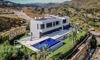 Brand-new, modern luxury villa with sea views for sale in a golf resort in Mijas, Costa del Sol 791691 