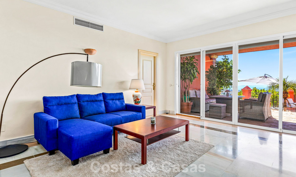 Move-in ready, spacious apartment with panoramic sea views for sale in Benahavís - Marbella 791733