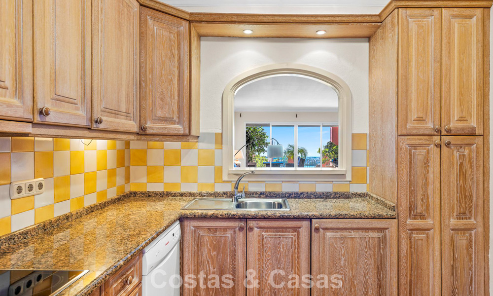 Move-in ready, spacious apartment with panoramic sea views for sale in Benahavís - Marbella 791743